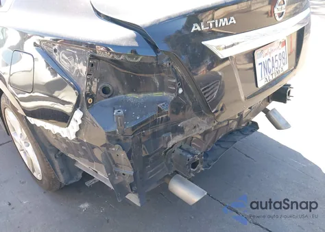 2015 Nissan Altima 2.5 Sv z USA, uszkodzony, nr VIN 1N4AL3AP9FC466807